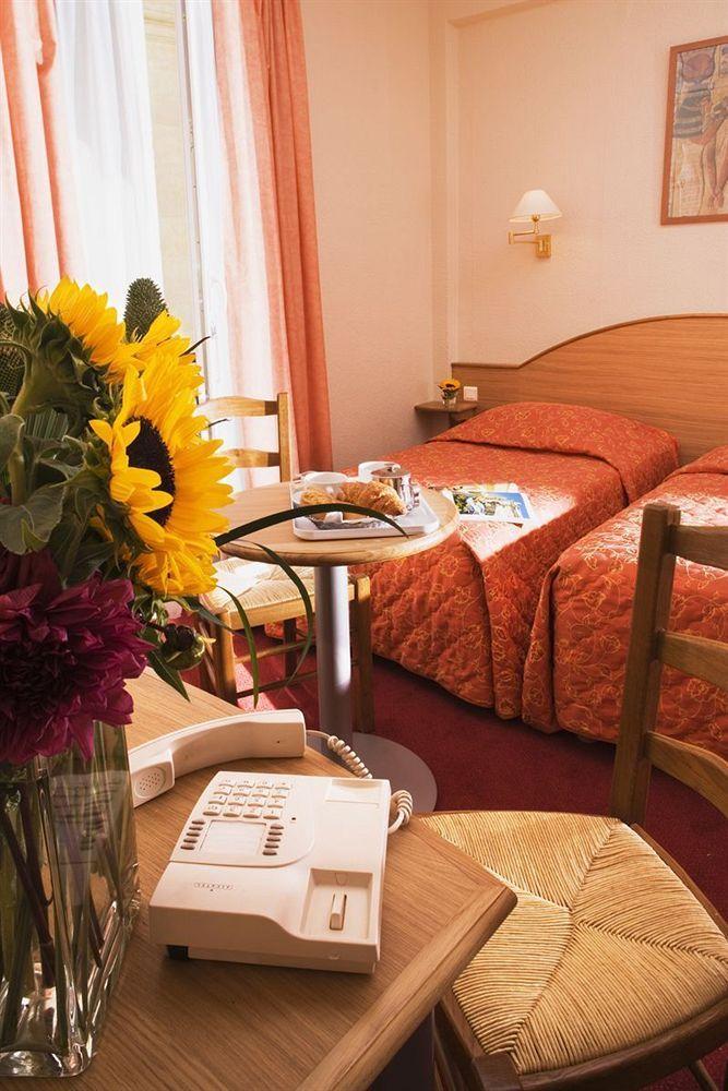 Londres Saint Honoré 3* Parigi